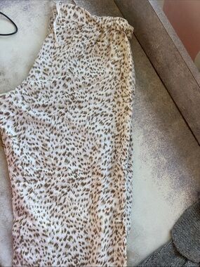 Gilligan & O'Malley Cream and Brown Leopard Print Pajama Pants